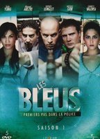 Les Bleus: premiers pas dans la police (2006-2010) Обнаженные сцены