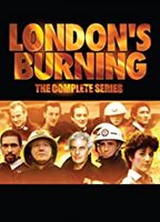 London's Burning обнаженные сцены в ТВ-шоу
