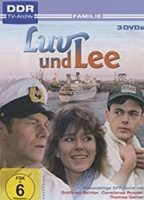 Luv und Lee (1991) Обнаженные сцены