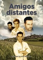 Amigos Distantes (2015) Обнаженные сцены