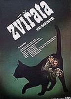 Animals in the City (1989) Обнаженные сцены