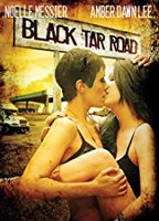 Black Tar Road (2016) Обнаженные сцены
