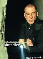 Blutadler (2012) Обнаженные сцены