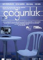 Çogunluk (2010) Обнаженные сцены