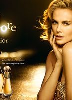 Dior J'Adore Perfume Commercial (2018) Обнаженные сцены