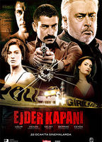 Ejder Kapanı (2010) Обнаженные сцены