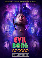 Evil Bong 888: Infinity High (2022) Обнаженные сцены
