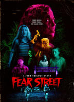 Fear Street Part 1: 1994 (2021) Обнаженные сцены