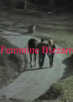 Femmine bizzarre (1989) Обнаженные сцены