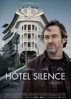 Hôtel Silence 2024 фильм обнаженные сцены