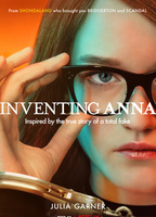Inventing Anna (2022-настоящее время) Обнаженные сцены