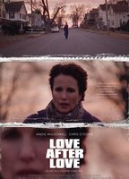 Love After Love (2017) Обнаженные сцены