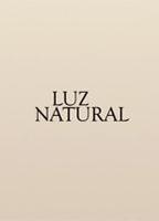 Luz Natural (2015) Обнаженные сцены