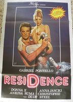 Residence (1986) Обнаженные сцены