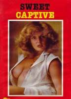 Sweet Captive (1979) Обнаженные сцены