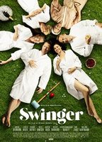 Swinger (2016) Обнаженные сцены