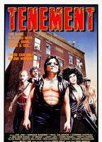 Tenement (1985) Обнаженные сцены