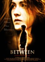 The Between (2013) Обнаженные сцены
