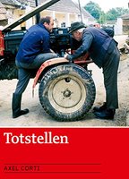Totstellen (1975) Обнаженные сцены