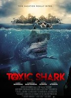 Toxic Shark (2017) Обнаженные сцены