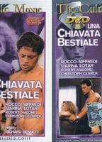 Un Desiderio Bestiale (1987) Обнаженные сцены