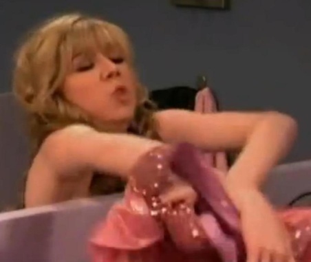 Nackt icarly,sam 'iCarly' Is