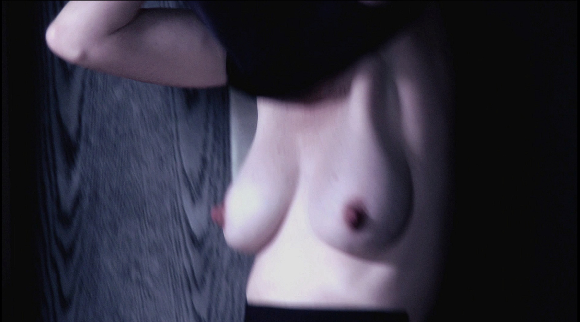 Джулианна Николсон nude pics.