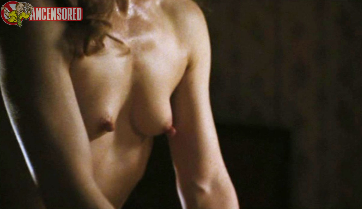 Элис Криге nude pics.