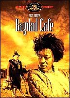 Bagdad Cafe (1987) Обнаженные сцены