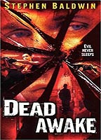 Dead Awake (2001) Обнаженные сцены