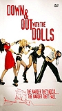 Down and Out with the Dolls (2001) Обнаженные сцены