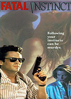 Fatal Instinct (1992) Обнаженные сцены