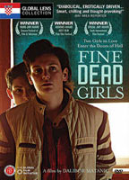 Fine Dead Girls (2002) Обнаженные сцены
