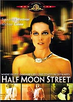 Half Moon Street (1986) Обнаженные сцены