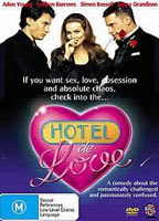 Hotel de Love обнаженные сцены в фильме