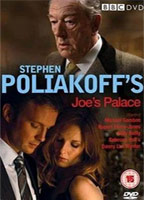 Joe's Palace (2007) Обнаженные сцены