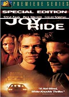 Joy Ride (2001) Обнаженные сцены