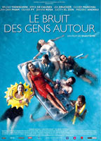 Le Bruit des gens autour (2008) Обнаженные сцены