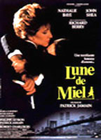 Lune de miel (1985) Обнаженные сцены