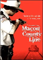 Macon County Line (1974) Обнаженные сцены