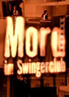 Mord im Swingerclub (2000) Обнаженные сцены