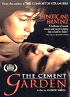 The Cement Garden 1993 фильм обнаженные сцены
