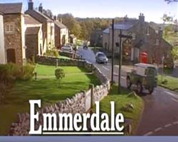 Emmerdale обнаженные сцены в ТВ-шоу