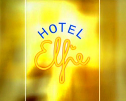 Hotel Elfie обнаженные сцены в ТВ-шоу