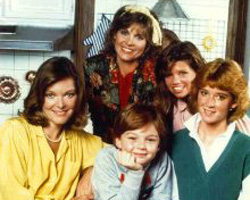 Kate & Allie Обнаженные сцены