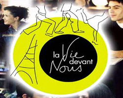 La Vie devant nous (2002-2003) Обнаженные сцены