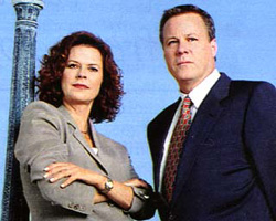 The Client (1995-1996) Обнаженные сцены