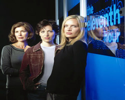 The Eleventh Hour (2002-2005) Обнаженные сцены
