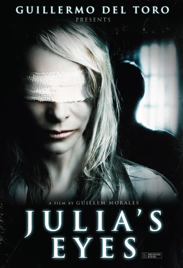 Julia's Eyes (2010) Обнаженные сцены